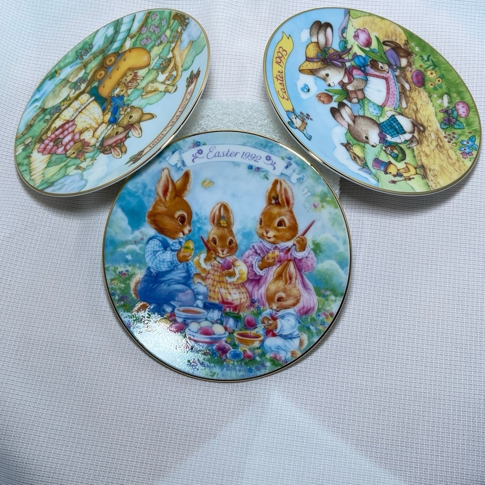 Avon‎ Easter Collector Plates 1991 1992 1993 Porcelain 22K Gold Trim Set of 3